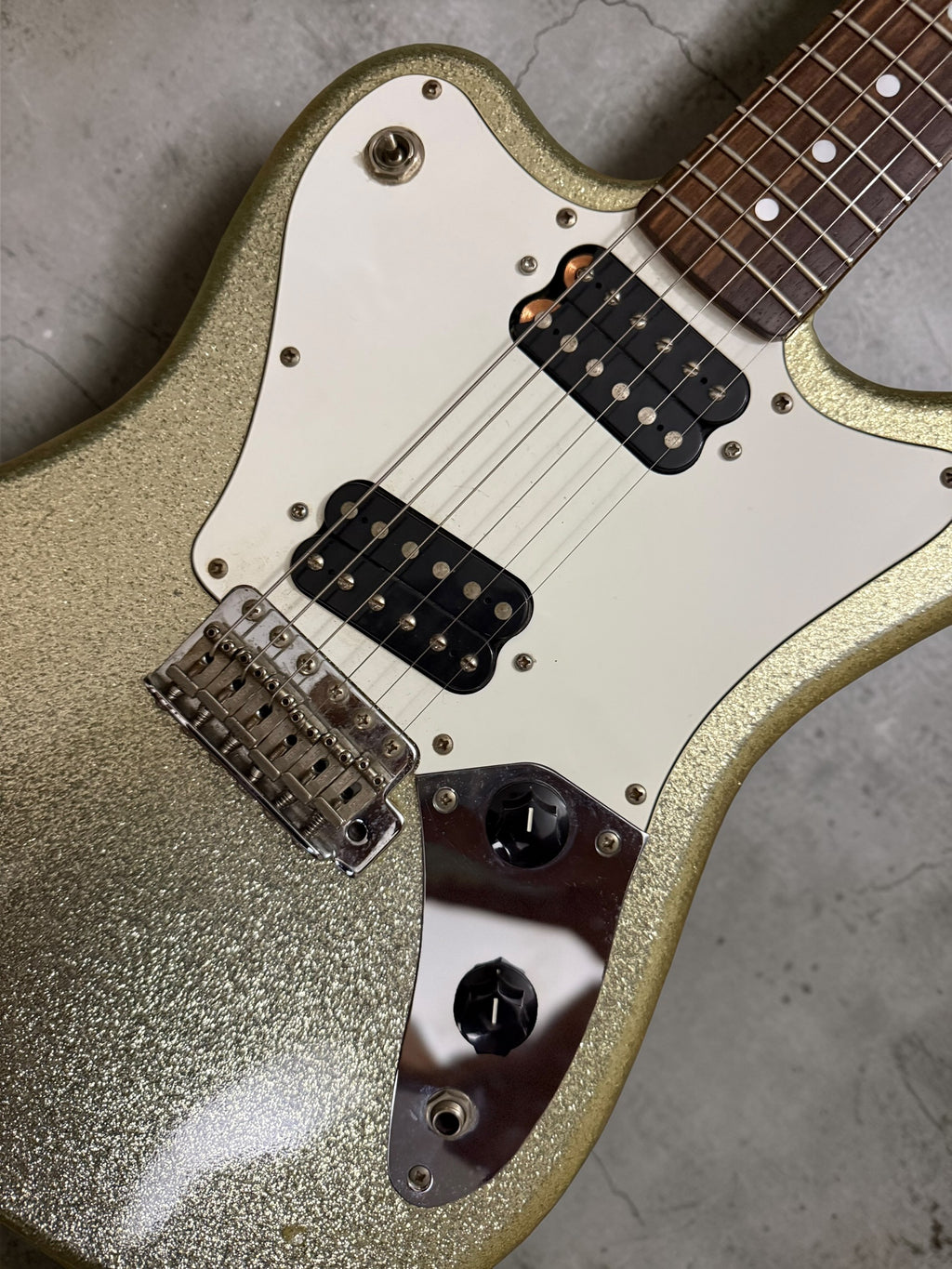 1996–1998 MIJ Squier Super-Sonic (Vista Series) in Silver Sparkle Finish