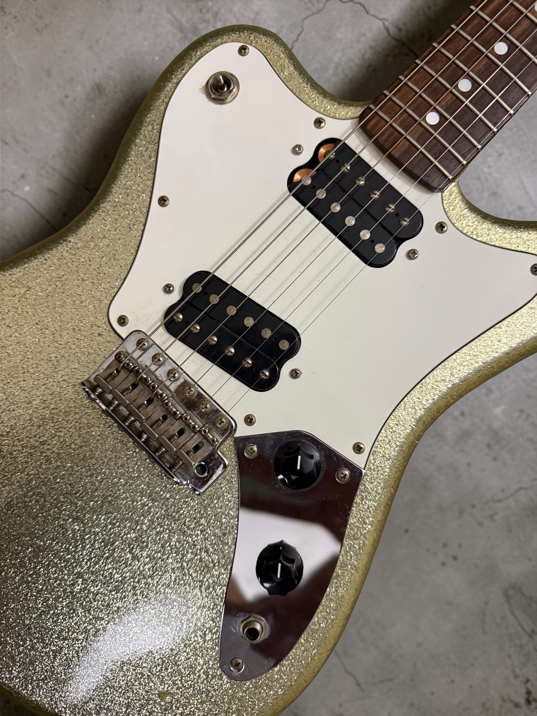 1996–1998 MIJ Squier Super-Sonic (Vista Series) in Silver Sparkle Finish